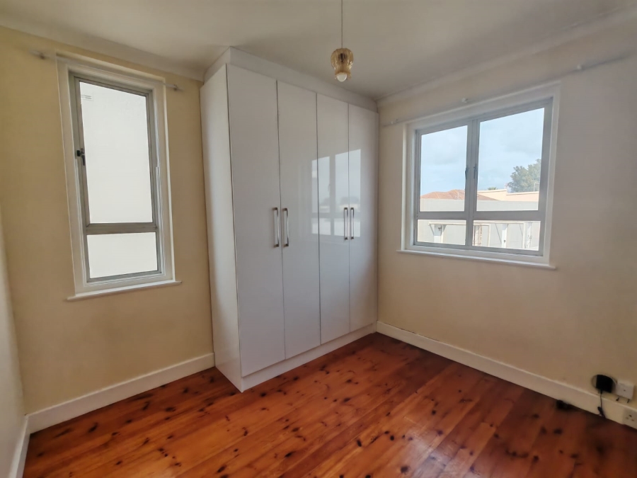 To Let 2 Bedroom Property for Rent in Summerstrand Eastern Cape